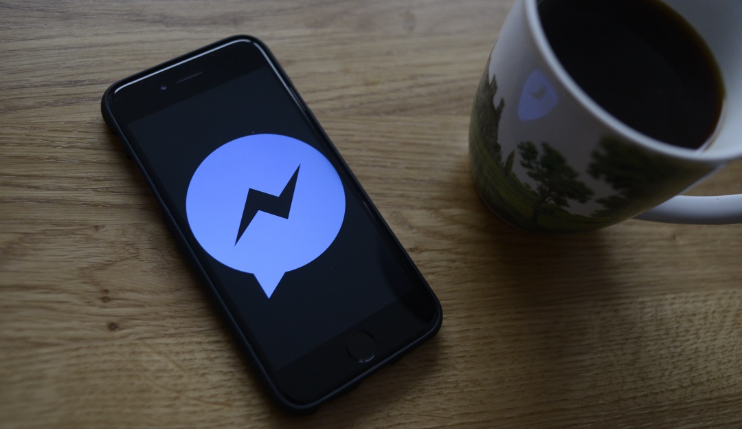 Modo oscuro en Facebook Messenger: Ya está disponible el 'modo oscuro' de Facebook Messenger