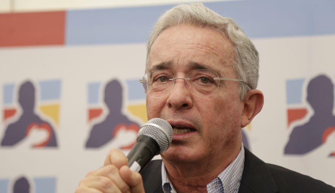 Educación: Uribe propone más educación privada para evitar adoctrinamiento
