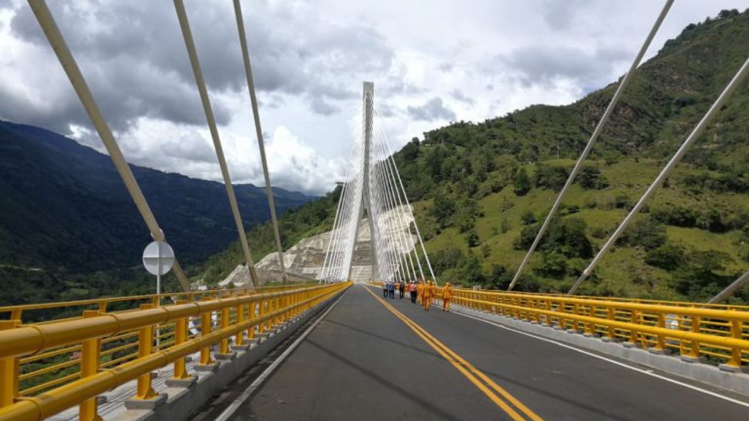 Alertan sobre nuevas fallas en puente Hisgaura