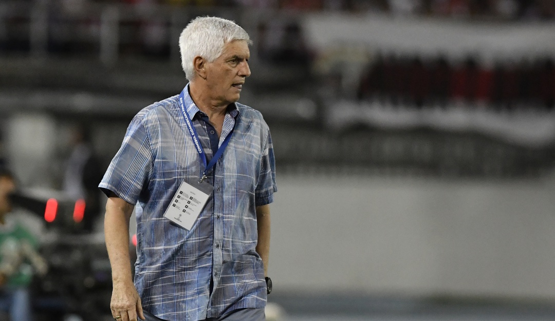 Julio Comesaña renuncia Colón: Julio Comesaña no es más el técnico de Colón