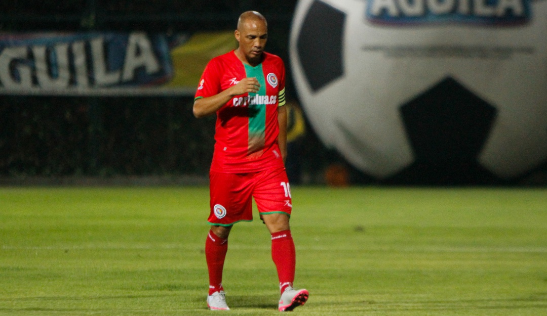 Mayer Candelo DT del Cortuluá: Mayer Candelo se retira del fútbol y debutará como DT