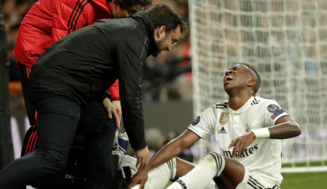 vinicius: Vinicius sufre una "rotura de ligamentos de la articulación tibioperonea"