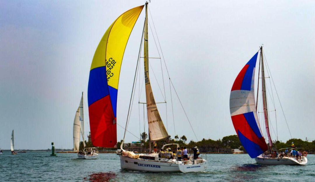 regata a Cholón: Veleros de la ENAP a la delantera en regata a Cholón