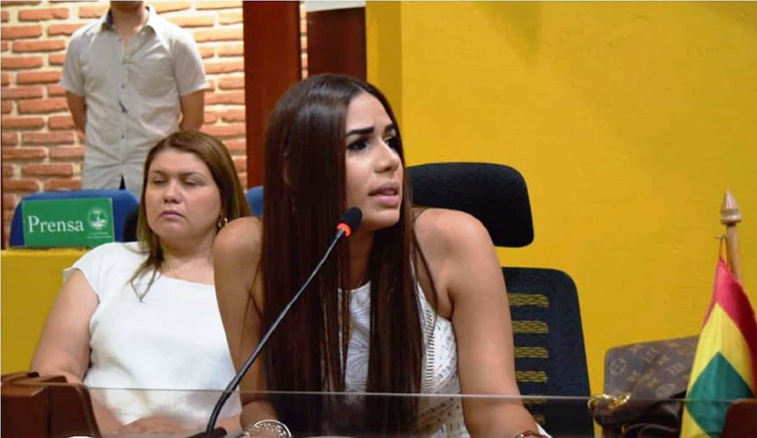 Angélica Hodge: Rifirrafe entre los Verdes y el Concejo de Cartagena por Angélica Hodge