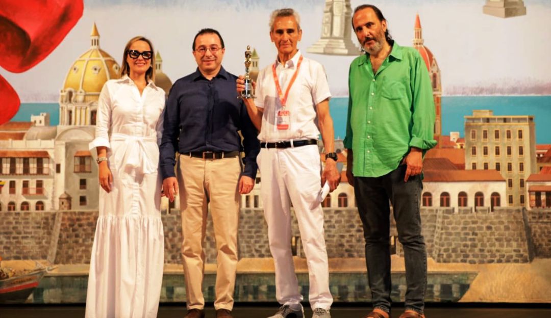SENA premio India Catalina: Director del SENA entregó premio India Catalina a la excelencia técnica