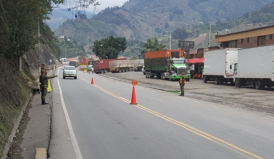 Hombre intenta suicidarse en Tolima: Soldados salvaron a un hombre que quería suicidarse