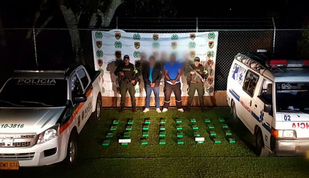 Ambulancia transportaba 36 kilos de cocaína por vías del Valle: Ambulancia transportaba 36 kilos de cocaína por vías del Valle