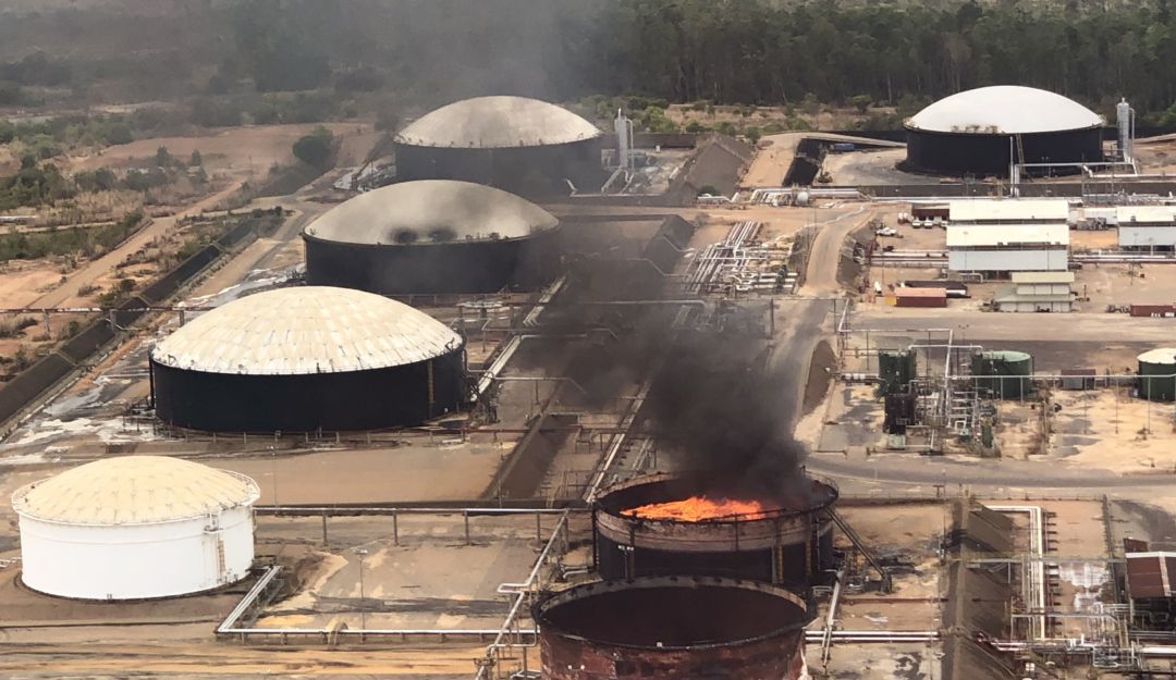 Petróleo Venezuela: Tres tanques de almacenamiento de petróleo se incendian en Venezuela