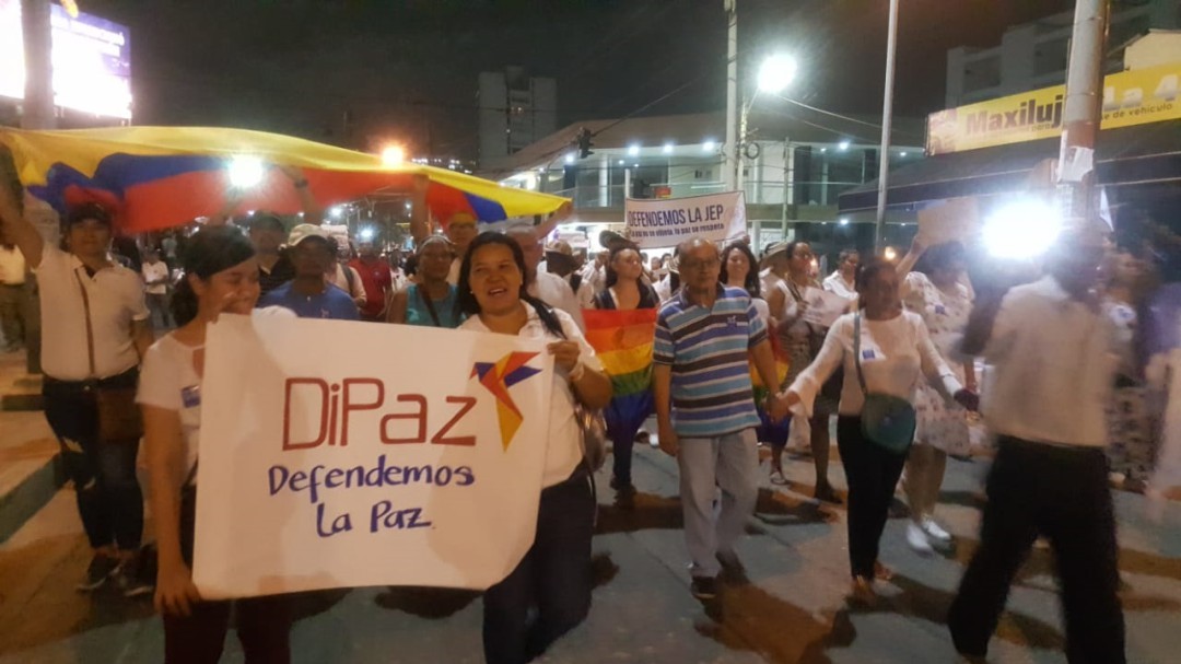 Organizaciones sociales marcharon contra las objeciones a la JEP