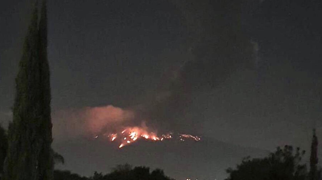 México reporta erupción de volcán Popocatépetl