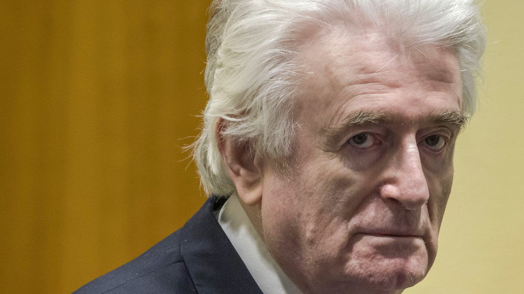 Cadena perpetua a Radovan Karadzic por genocidio en Bosnia