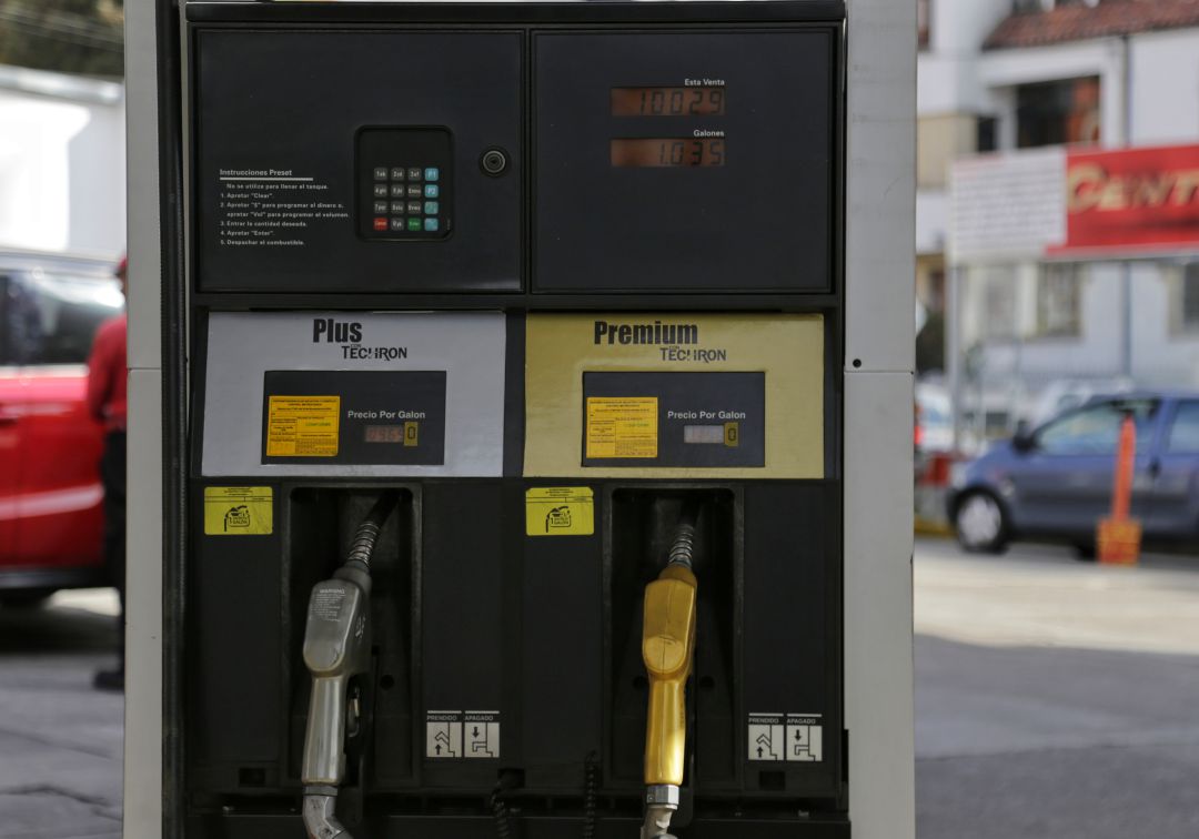 Ecuador ya suministra combustible al suroccidente del país