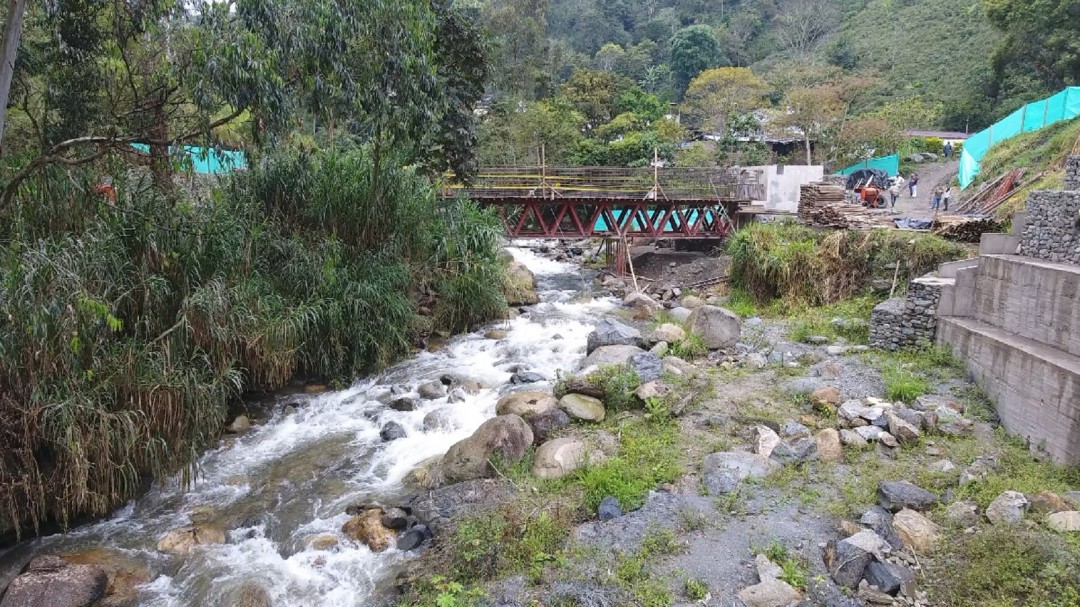 Avanzan obras en el puente de Laureles en Ibagué