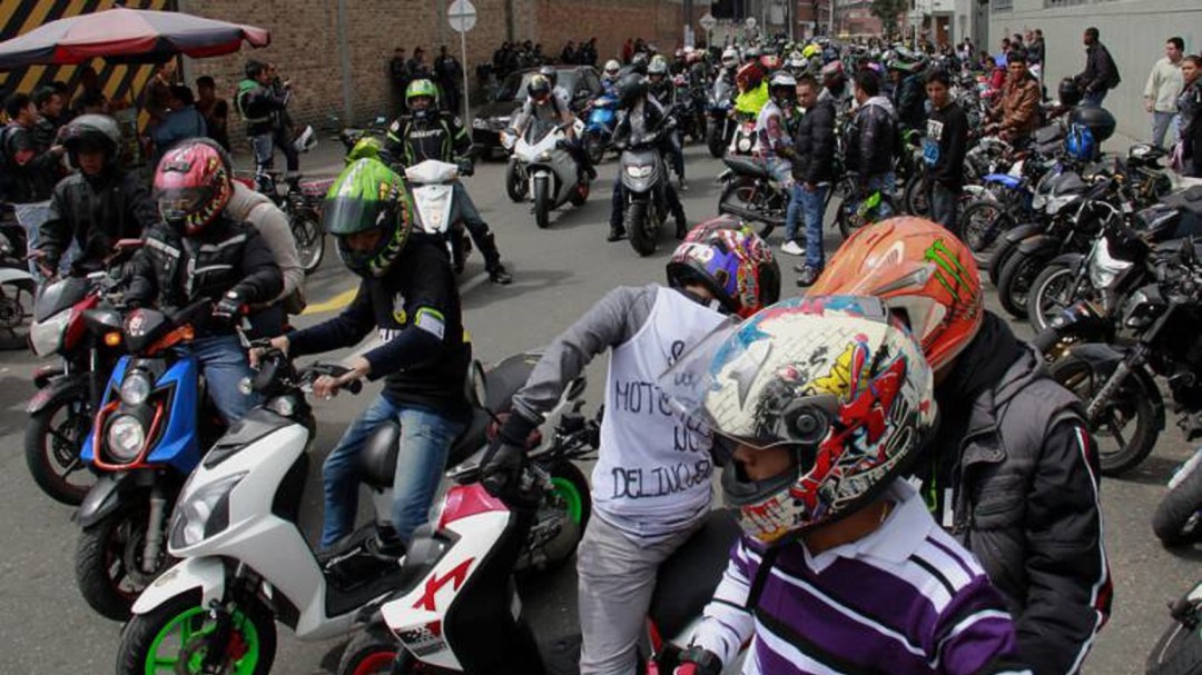 Calidad de cascos dependerá de vendedores: MinTransporte