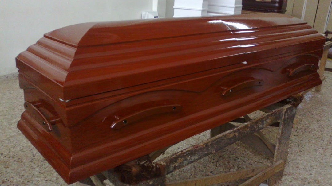 ¿Mala idea? El polémico mensaje de una funeraria que lo invita a morir