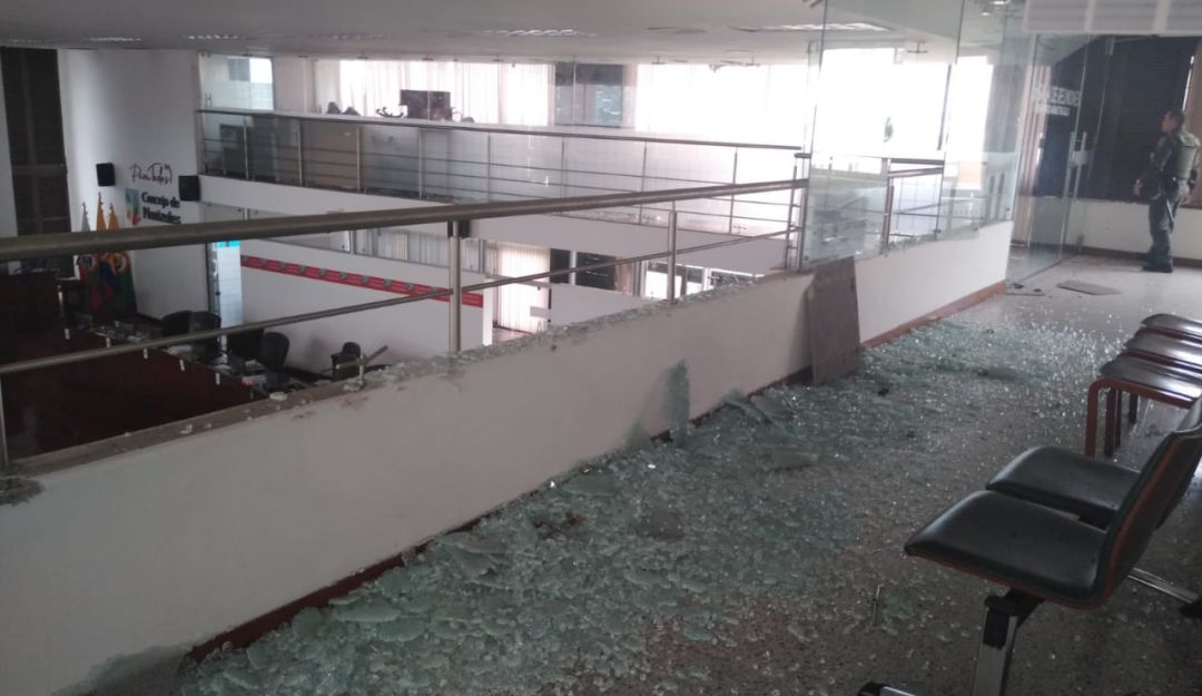 temblor afectaciones: Sismo afecta el edificio del Concejo de Manizales