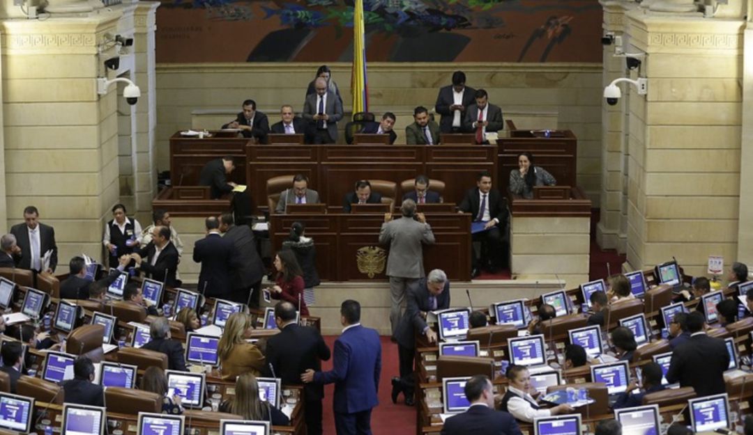 Avanza proyecto que perseguiría dineros del ‘chavismo’ en Colombia