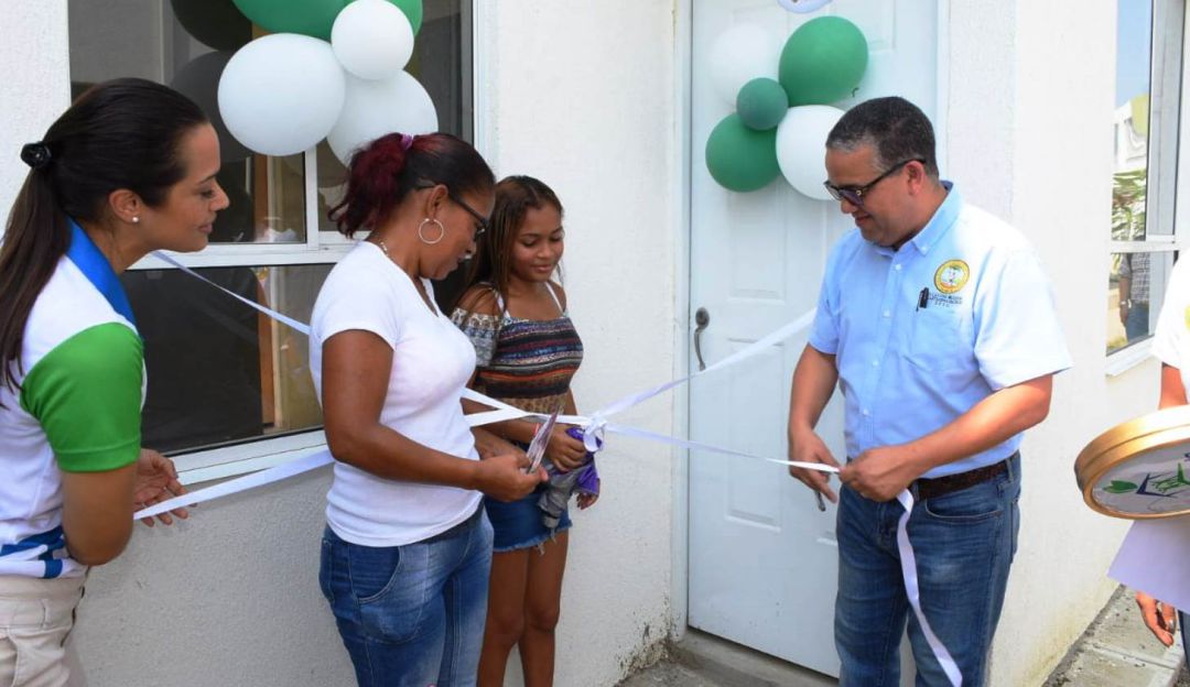 vivienda cartagena: Alcaldía de Cartagena entregó 24 casas en Ciudad Bicentenario