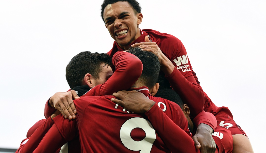 Liverpool Liga Premier Tottenham: Un autogol regresó al Liverpool al liderato de la Liga Premier