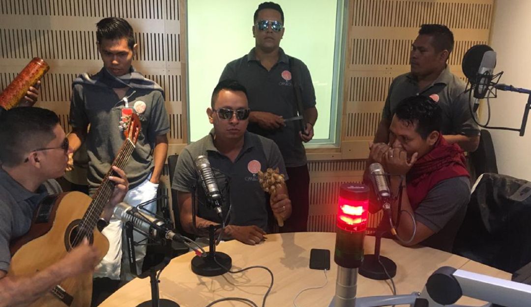 Murga Omacha del amazonas de visita en Caracol Radio