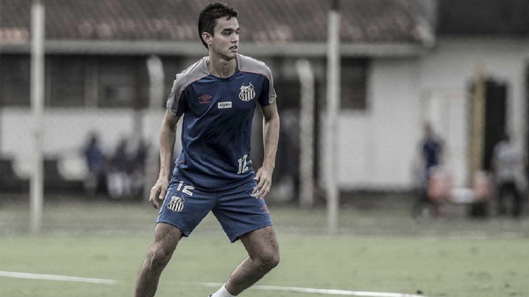 Felipe Aguilar fue dado de alta tras fuerte golpe en la cabeza