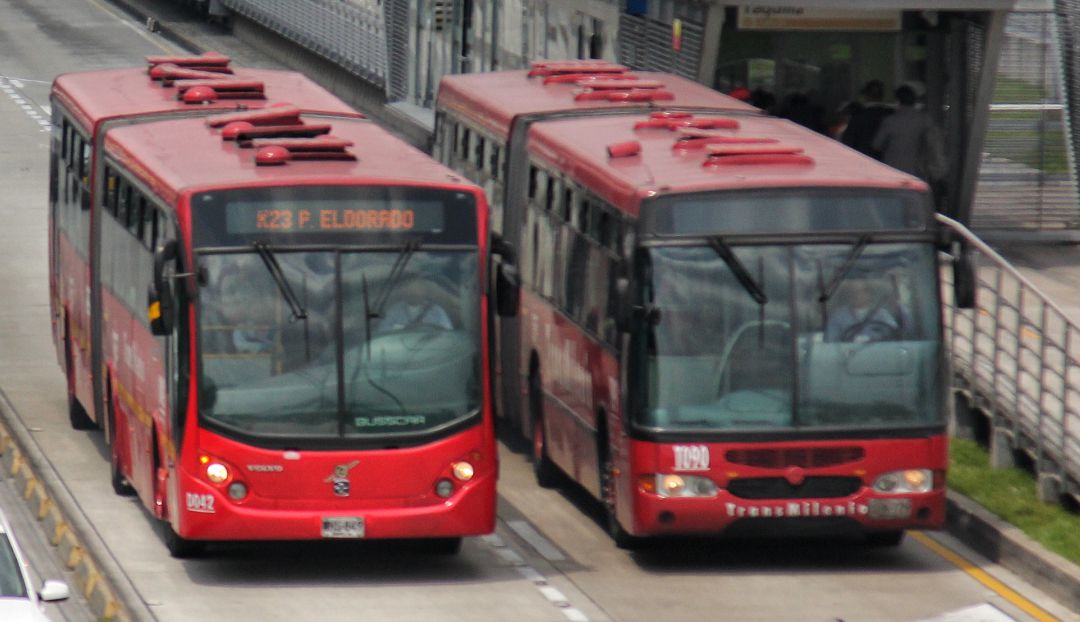 Accidentes: Choque de dos buses de Transmilenio deja 14 heridos