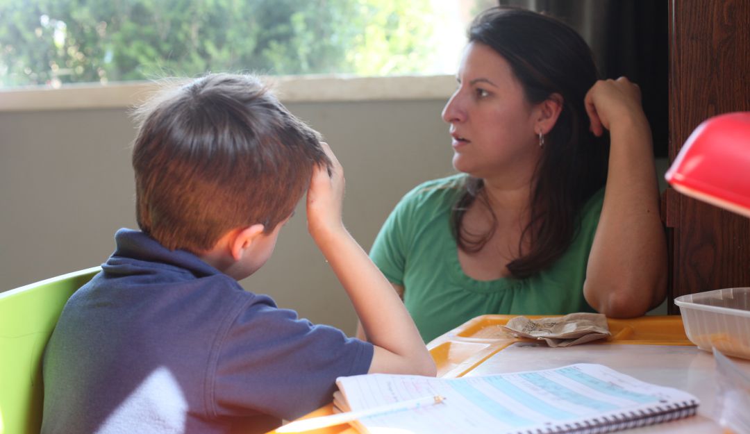 Educación: Colegios no pueden discriminar a niños hiperactivos