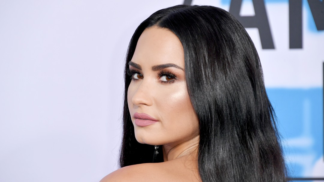 Demi Lovato lanza duras críticas a un titular que se refirió a su cuerpo