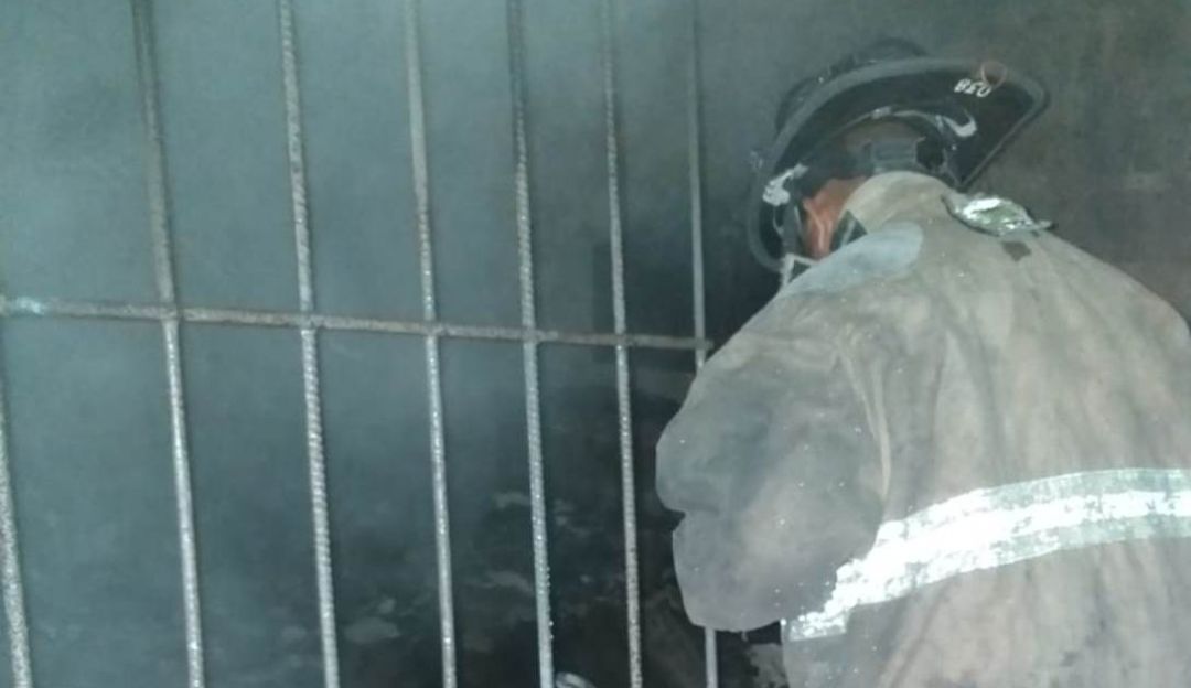 Incendio sector El Guarapero El Pozón joven y bebé quemados: Una joven y su bebé resultaron quemados en un incendio en Cartagena