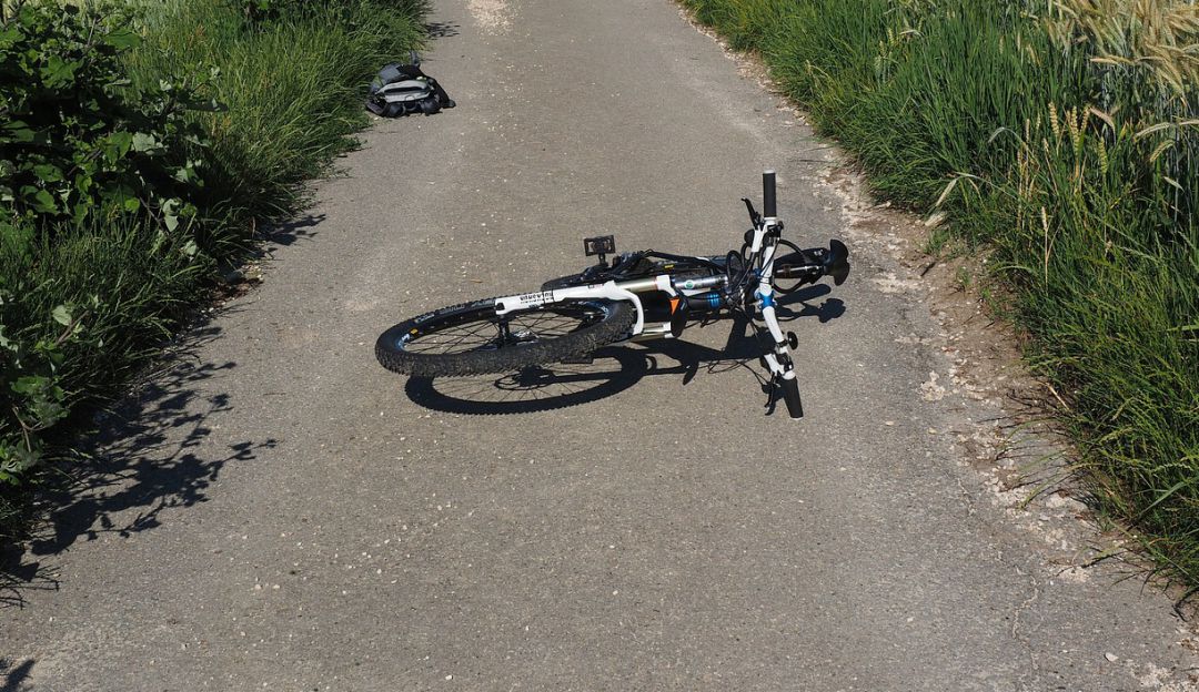 Mueren dos hermanos ciclistas en accidente de tránsito en Ibagué