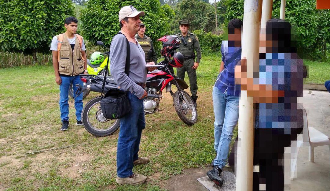Los funcionarios de Cortolima y la Policía llegaron a la zona para iniciar la investigación.