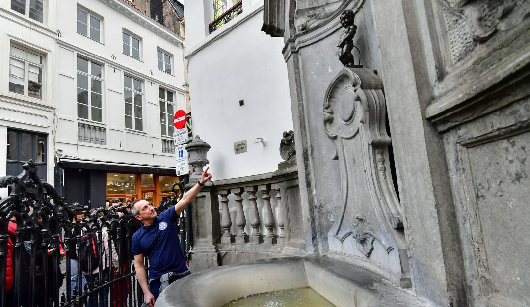 Manneken Pis: El Manneken Pis, símbolo de Bruselas, deja de malgastar agua