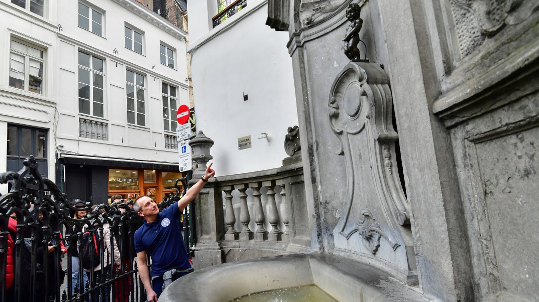 El Manneken Pis, símbolo de Bruselas, deja de malgastar agua