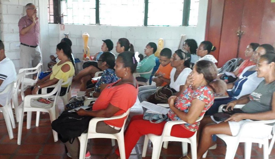 ICBF Cartagena: Madres gestoras del ICBF en Cartagena reciben capacitación