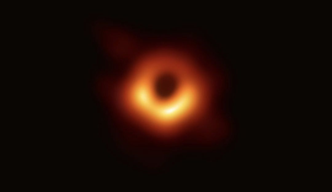 Agujero negro: Puerta: Imagen del agujero negro nos permite comprender mejor el Universo