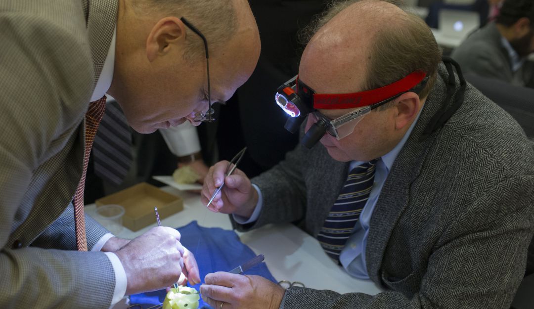Científicos presentan corazón impreso en 3D a partir de tejidos humanos