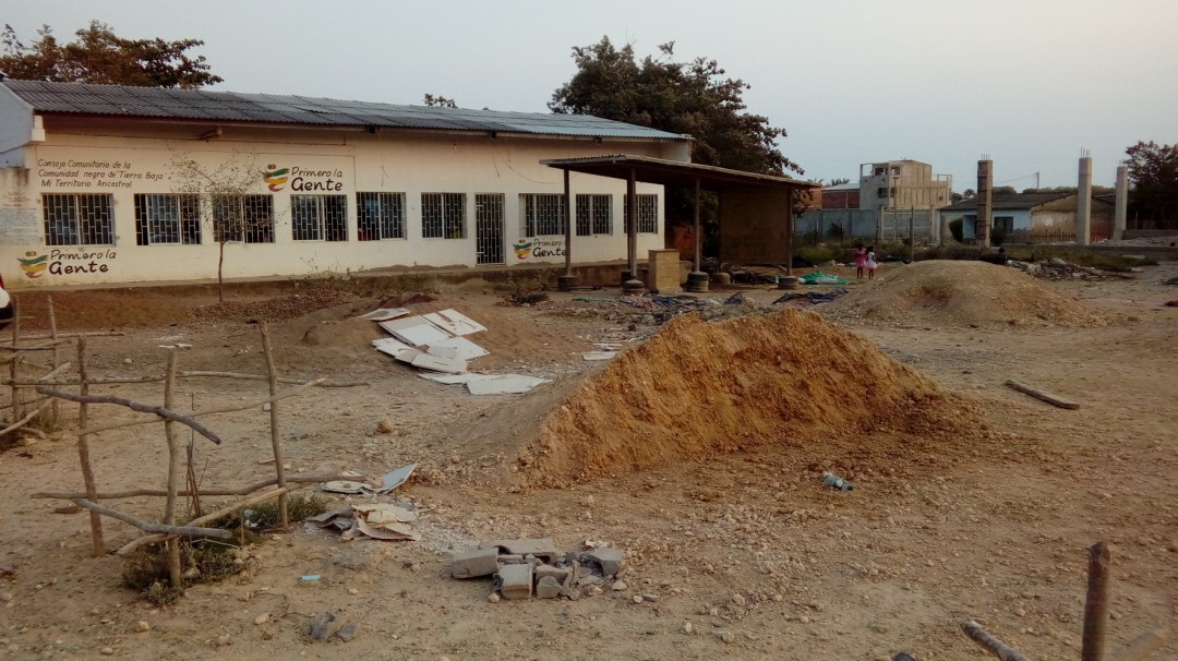Comunidad de un corregimiento de Cartagena, construye CDI