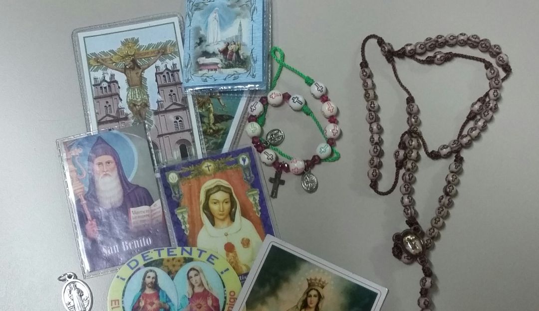 Elementos religiosos que se venden en Manizales