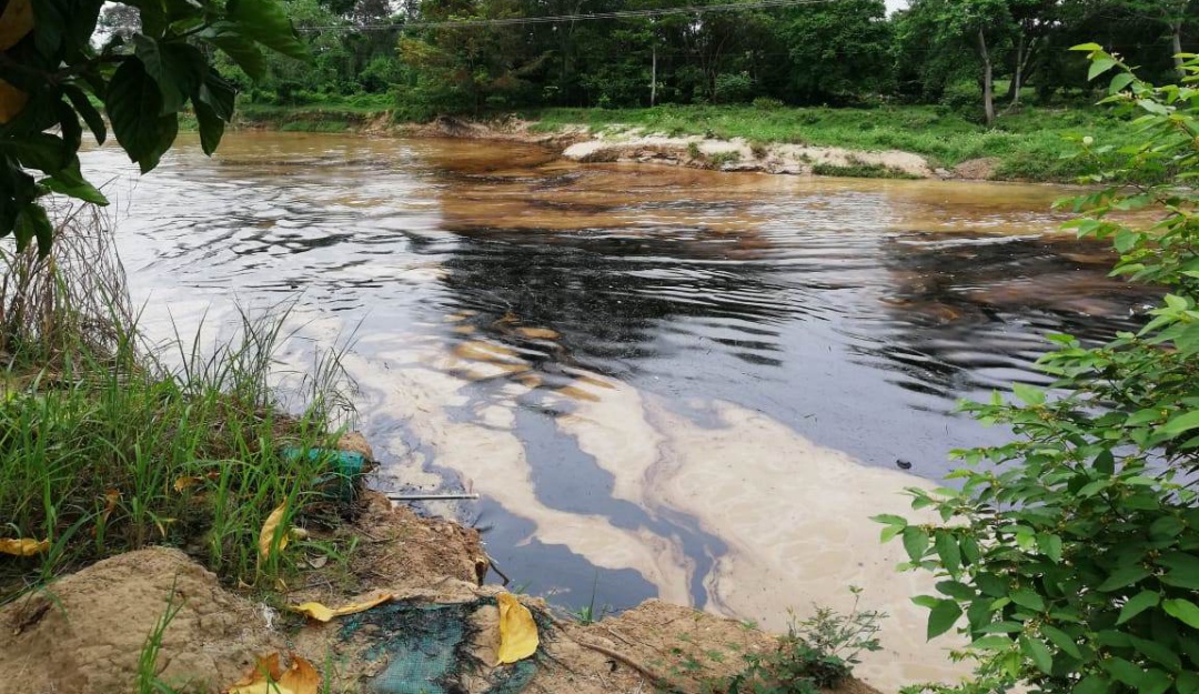 Atentado oleoducto en el Catatumbo en Norte de Santander: Cerrada acueducto en Tibú por contaminación de petróleo