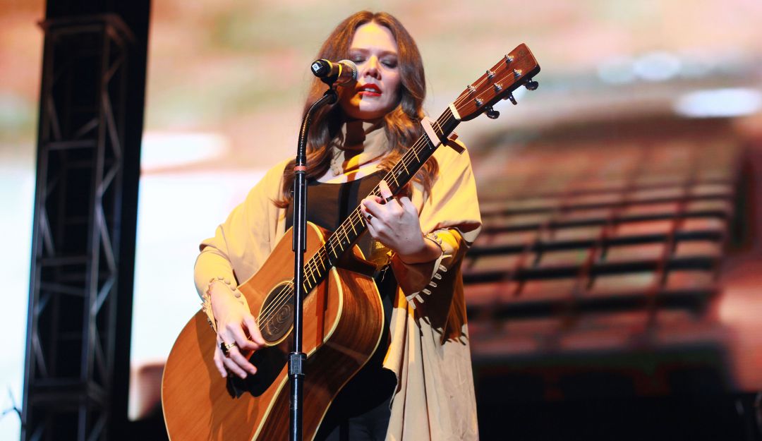 Joy Huerta, cantante y guitarrista mexicana