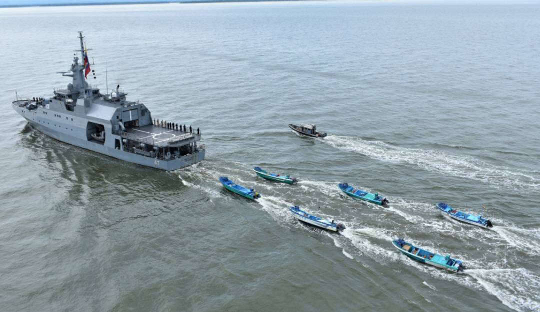 Pesca ilegal: Embarcaciones ecuatorianas atrapadas durante faena de pesca ilegal