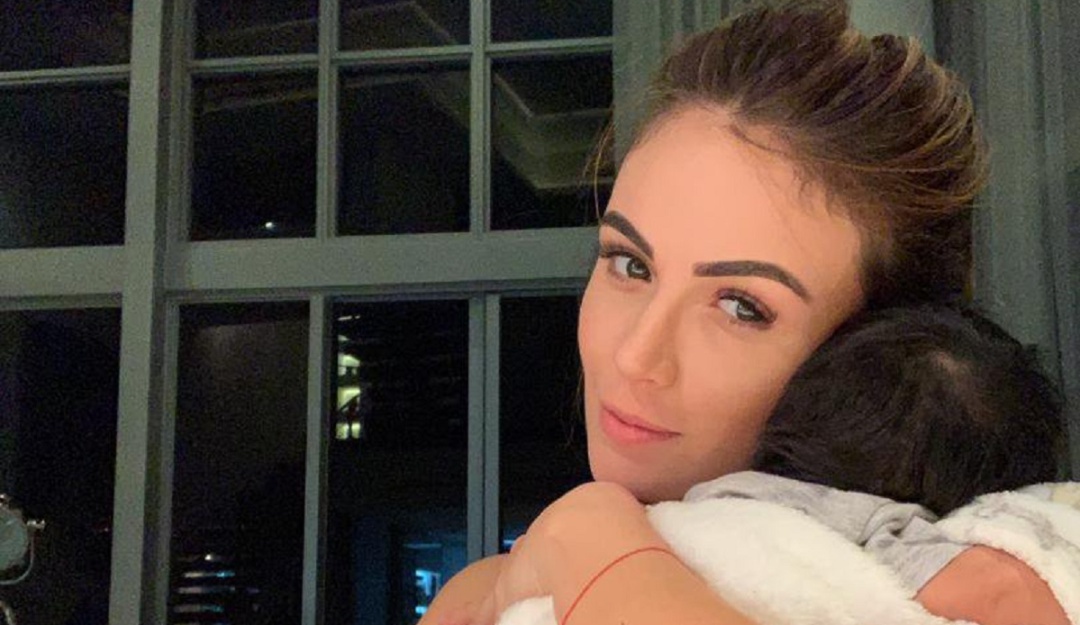 Hijo de Sara Uribe y Freddy Guarín: ¡Qué ternura! Por fin Sara Uribe y Freddy Guarín muestran rostro de su bebé