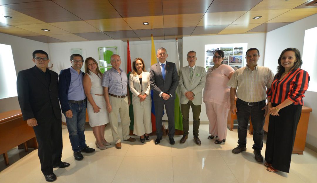 BUCARAMANGA UIS UNIVERSIDADES RECTORÍA: Rector de la UIS presentó su nuevo "gabinete"