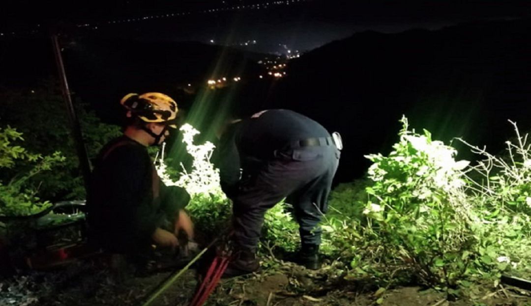 LAS LLUVIAS PROVOCAN EMERGENCIA EN BUCARAMANGA: Las lluvias tienen corriendo a los bomberos de Bucaramanga