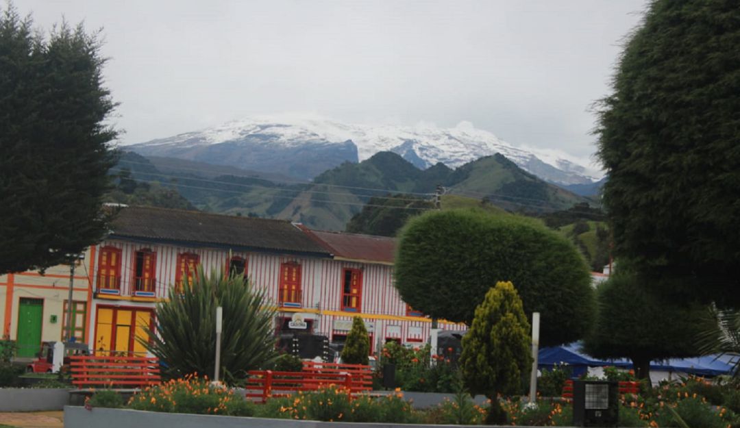 Rutas de evacuación del volcán nevado del Ruíz afectadas por invierno