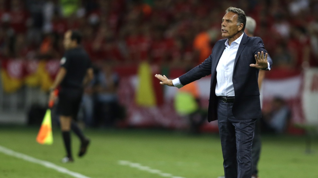 Russo no es más el entrenador de Alianza Lima