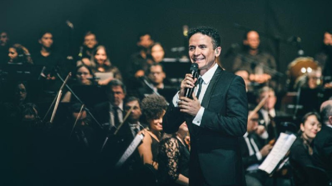"Ven" La linda versión de Fonseca y la Orquesta Filarmónica de Medellín