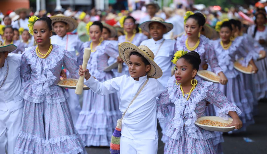 Festival Vallenato: Los niños engalanan el Festival Vallenato