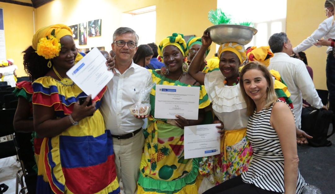 Palenqueras: Palenqueras de Cartagena se formalizan a través de Cooperativa