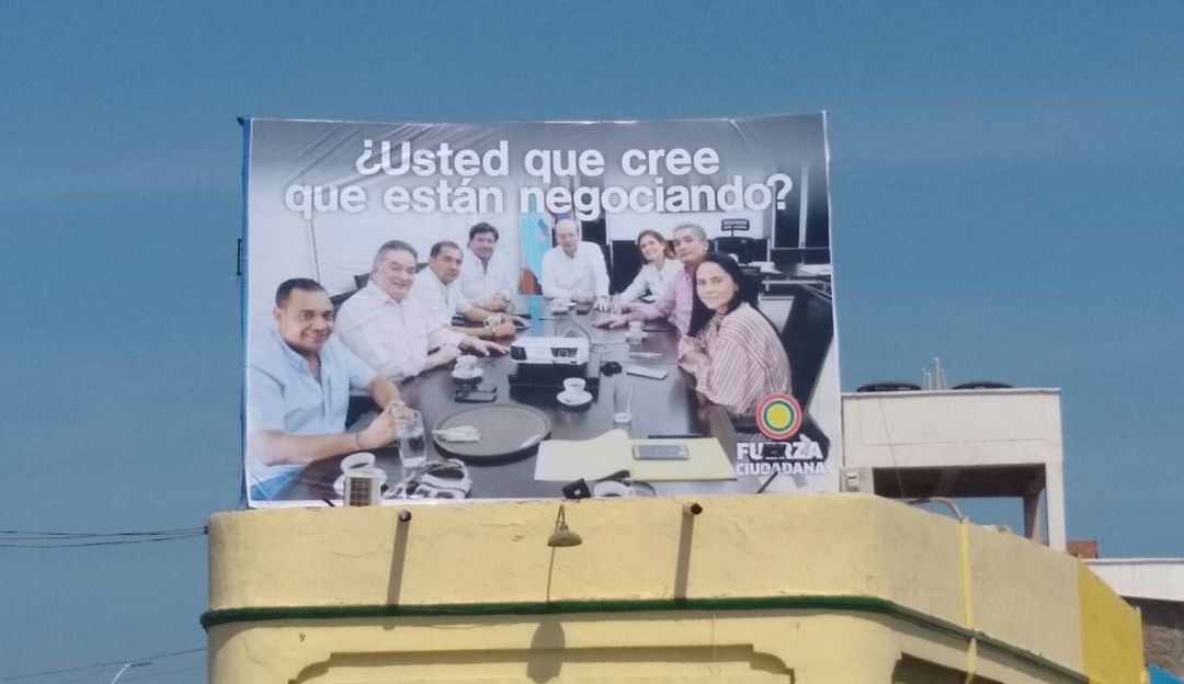 Polémica en Santa Marta por valla política